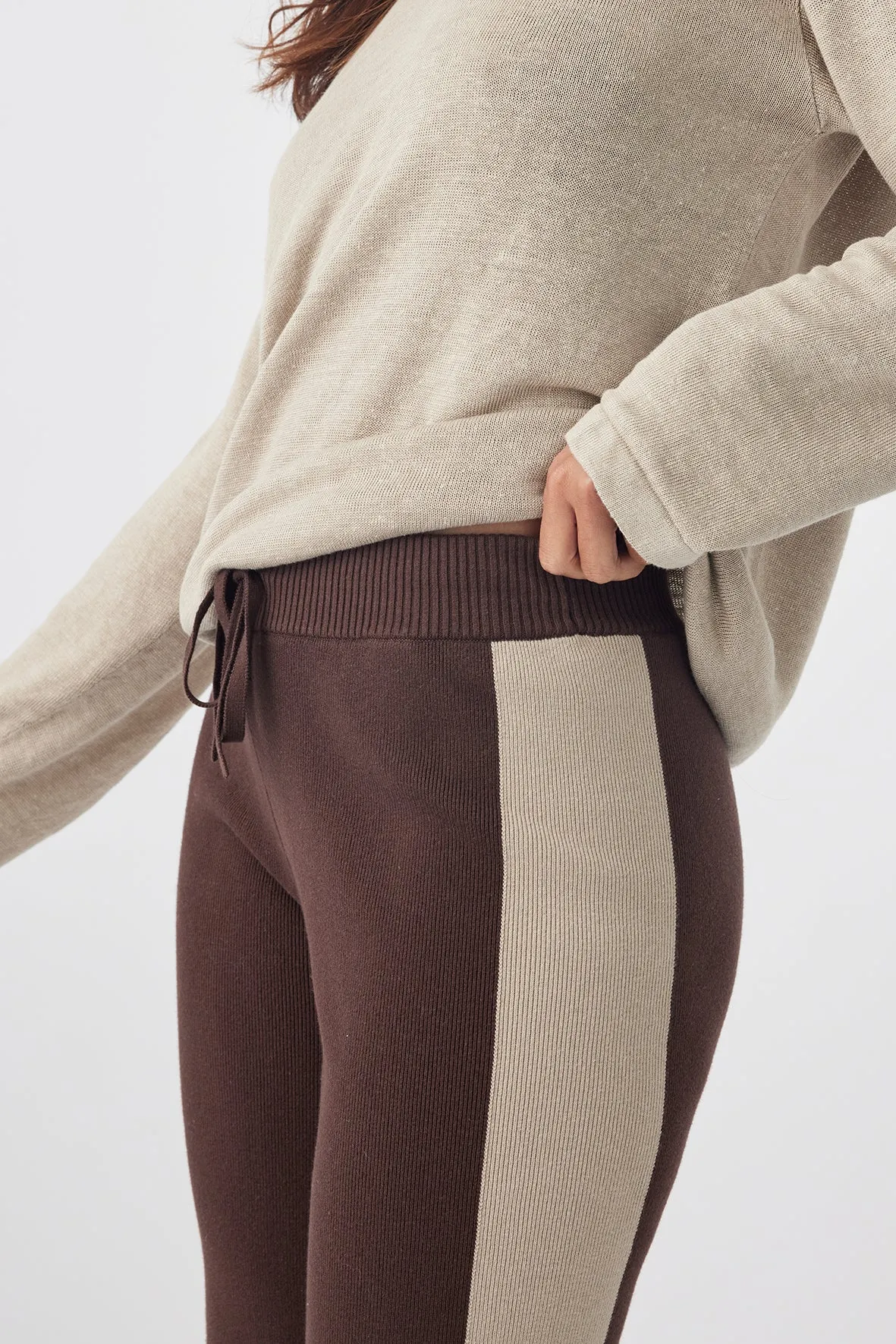 Arcaa Neo Pant - Chocolate & Taupe