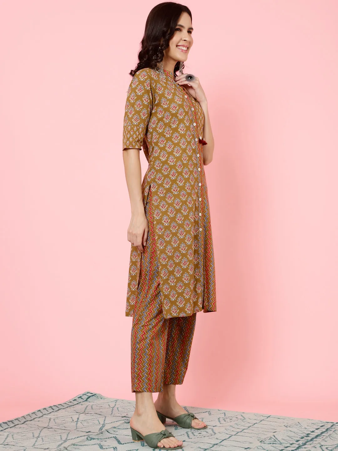 Brown Ethnic Printed Straight Kurta With Pants