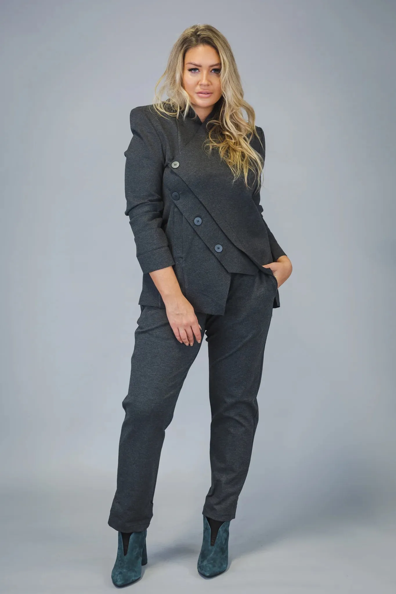 Paolo Tricot Sale, WT791872  Fitted Pant with Pockets, 50% Off Regular Price