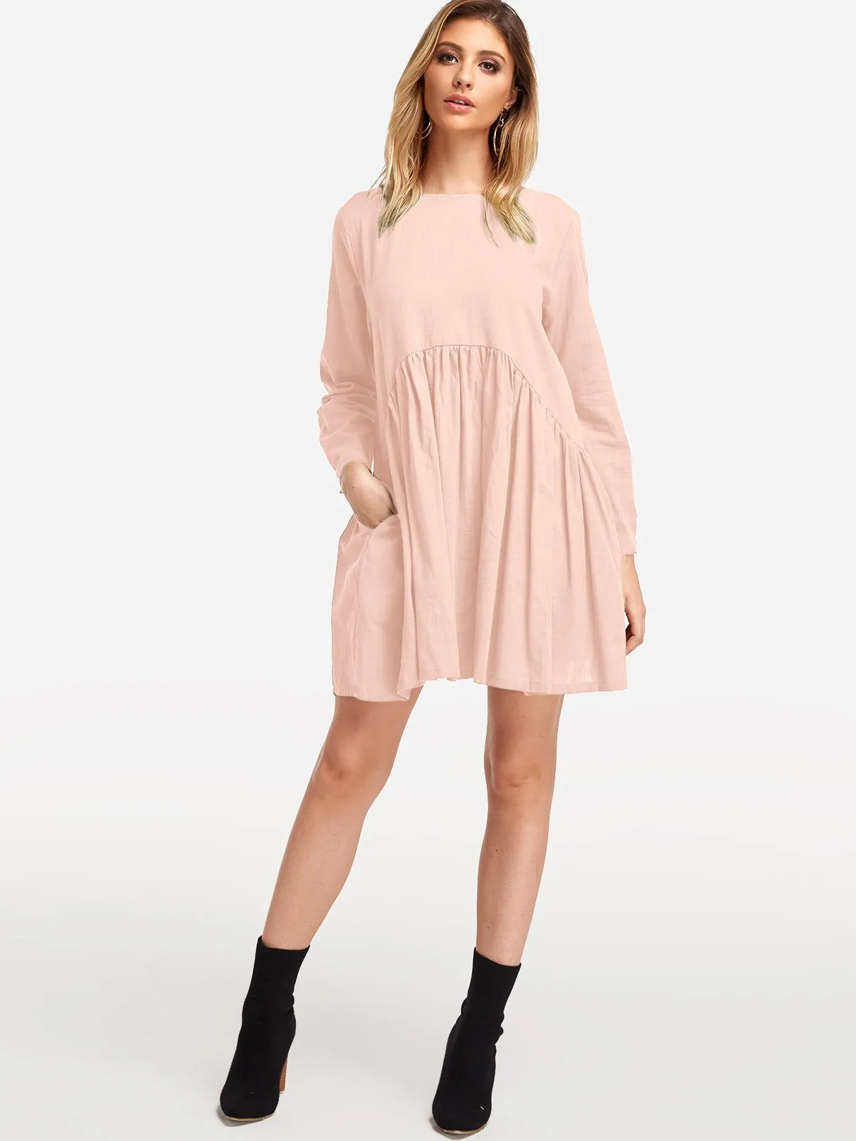 Wholesale Round Neck Long Sleeve Pleated Casual Dress