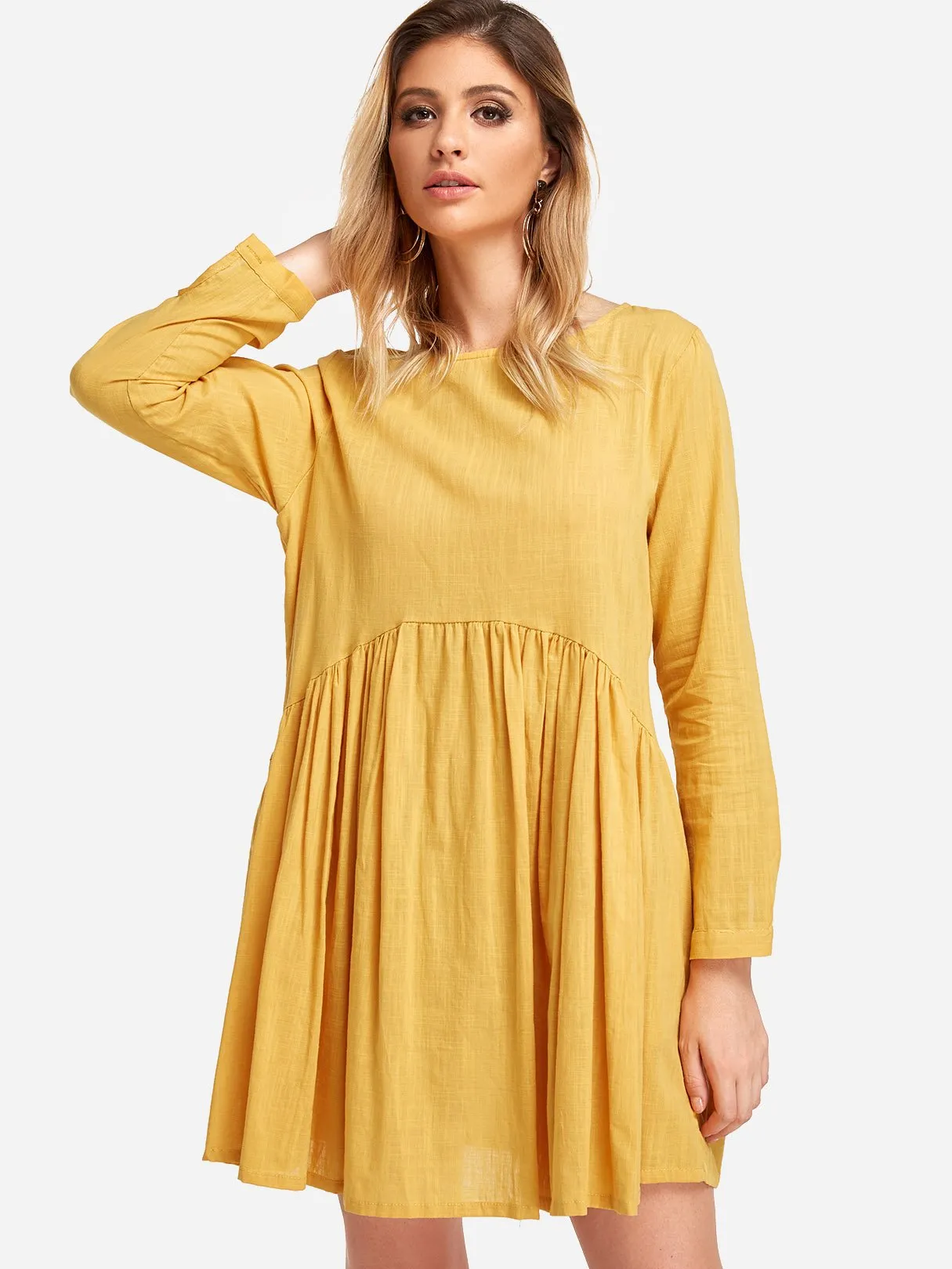 Wholesale Round Neck Long Sleeve Pleated Casual Dress